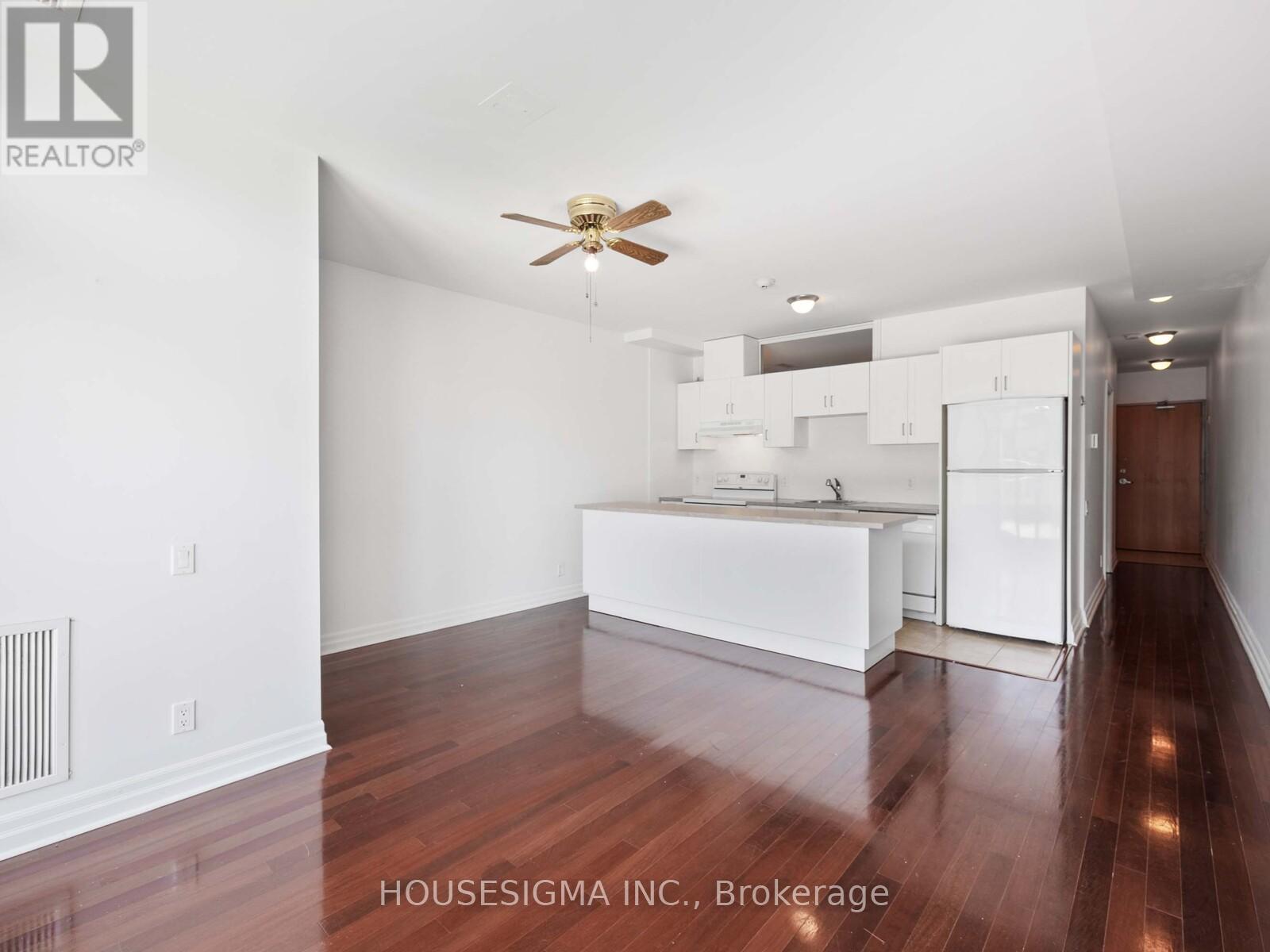 Photo 12 of 313 44 Bond Street W, Oshawa ON