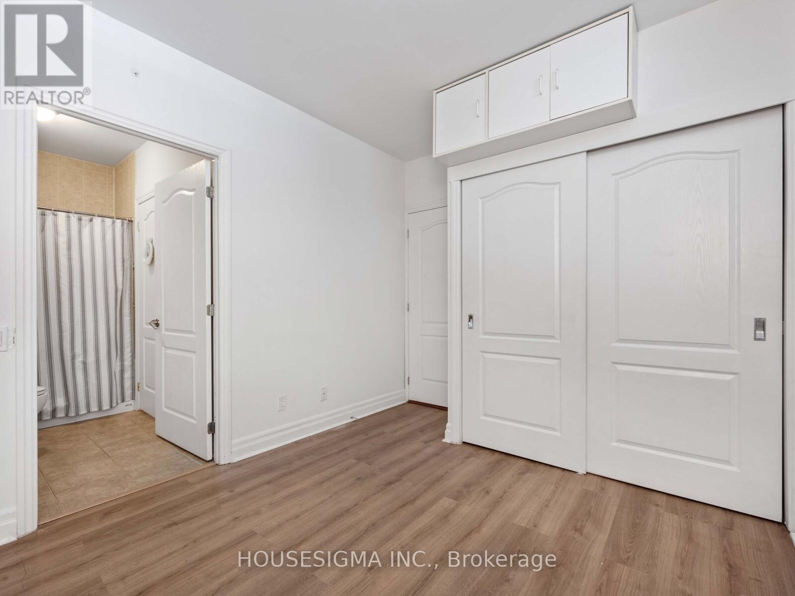 Photo 20 of 313 44 Bond Street W, Oshawa ON