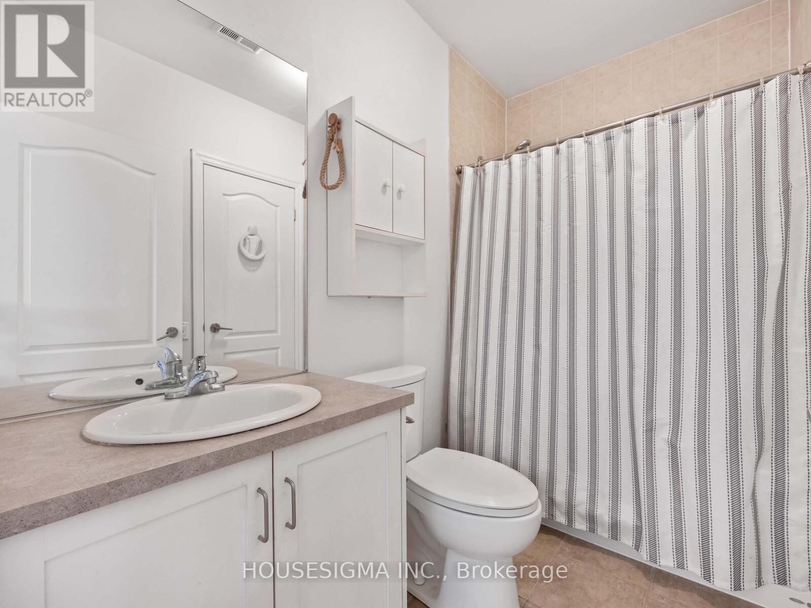 Photo 21 of 313 44 Bond Street W, Oshawa ON