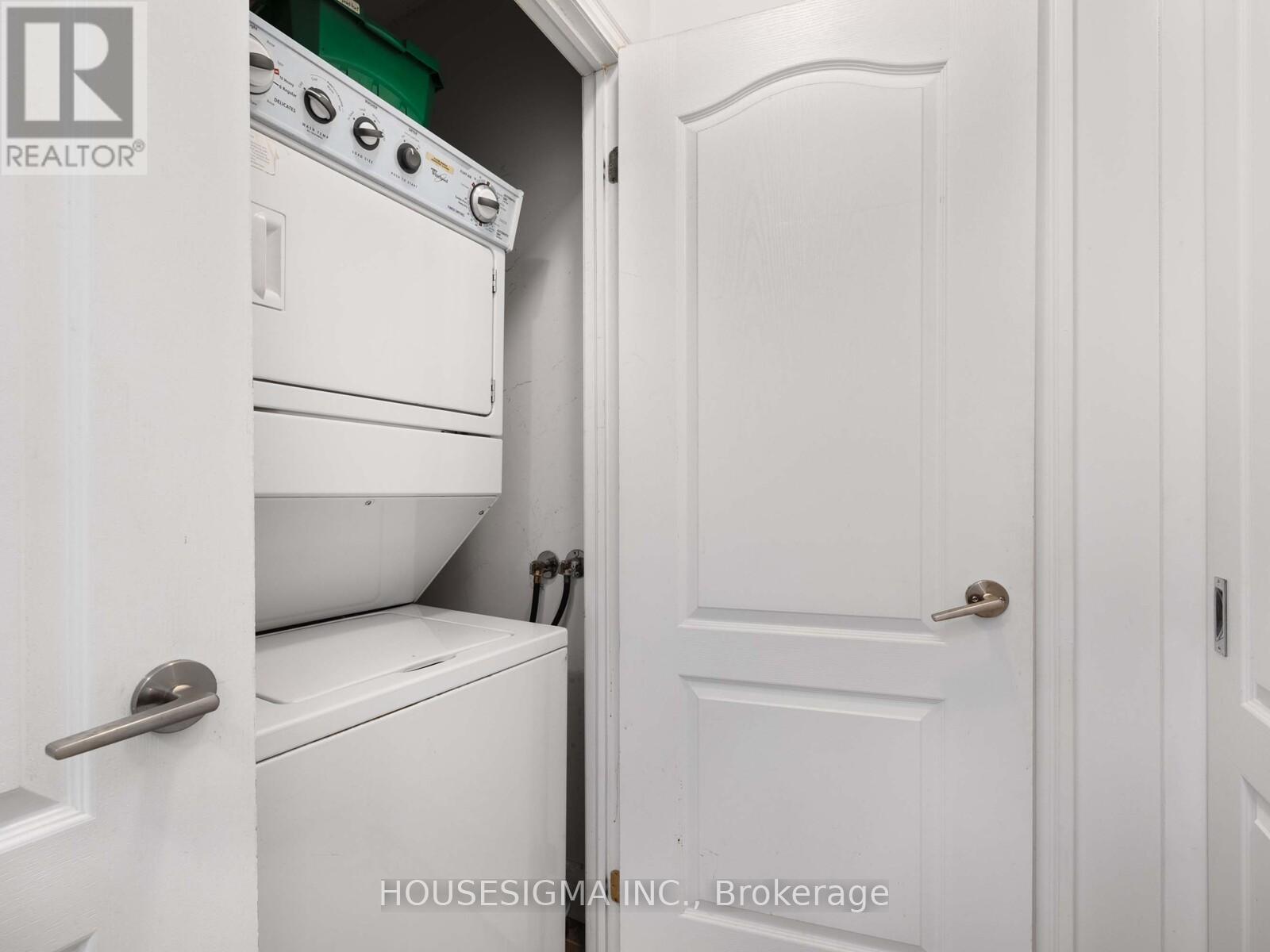 Photo 22 of 313 44 Bond Street W, Oshawa ON