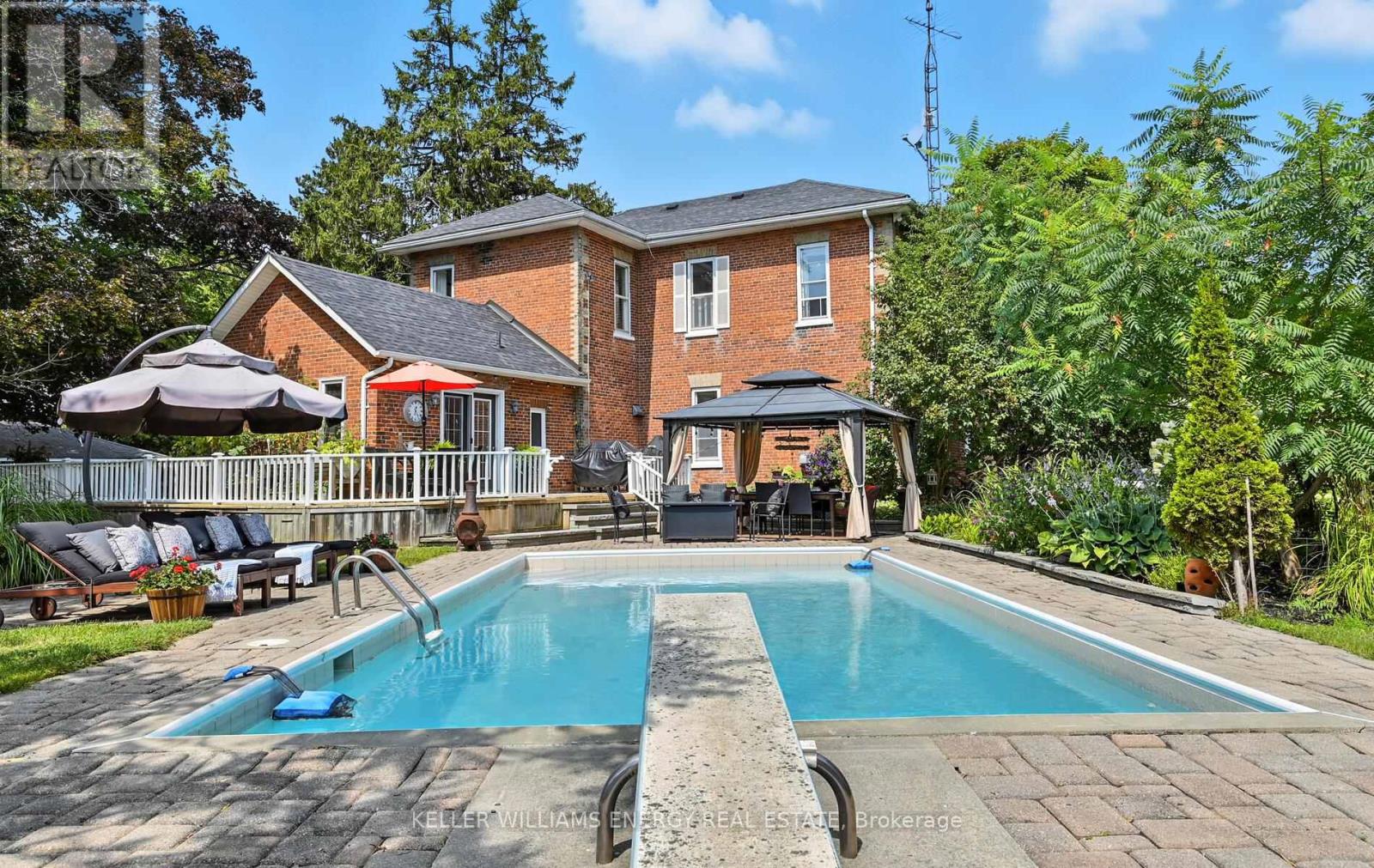 Photo 45 of 27 Columbus Road E, Oshawa ON