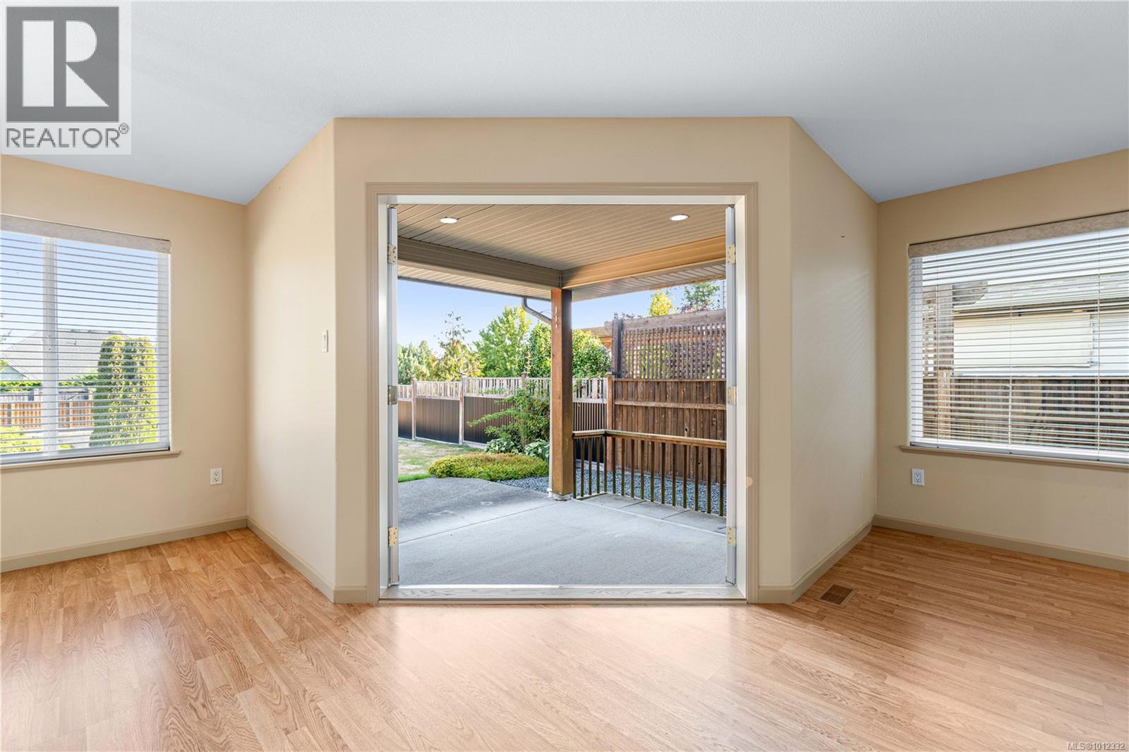 Photo 13 of 1067 Yellowbrick Rd, Parksville BC