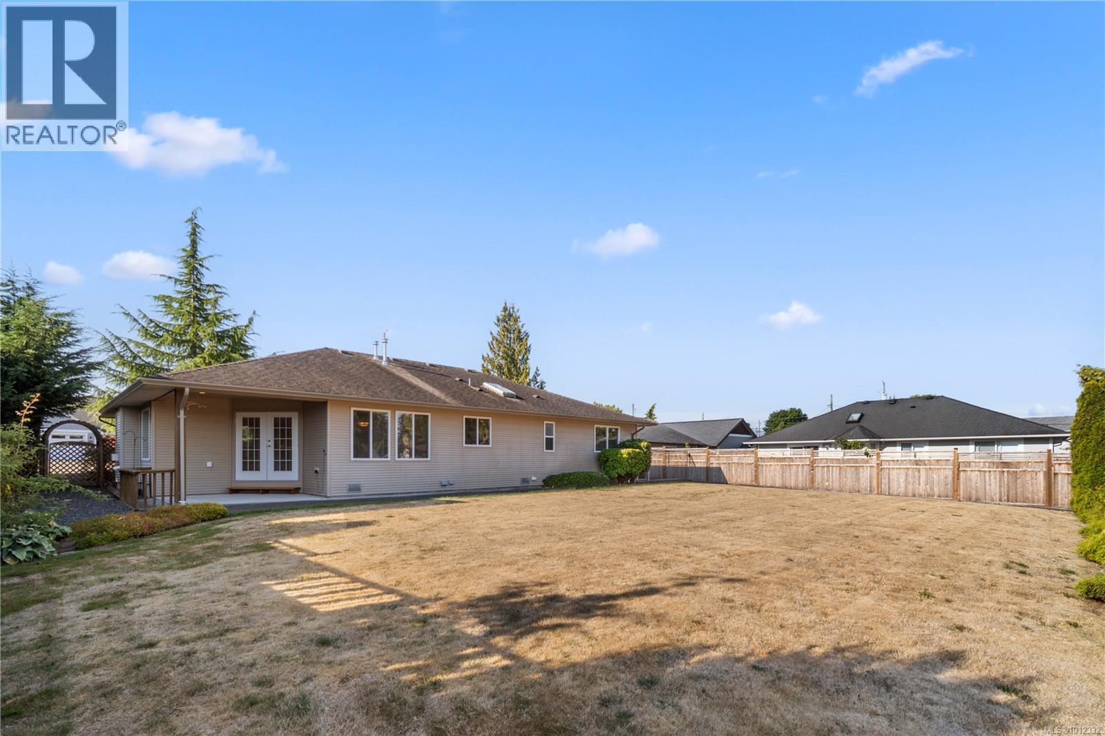 Photo 29 of 1067 Yellowbrick Rd, Parksville BC