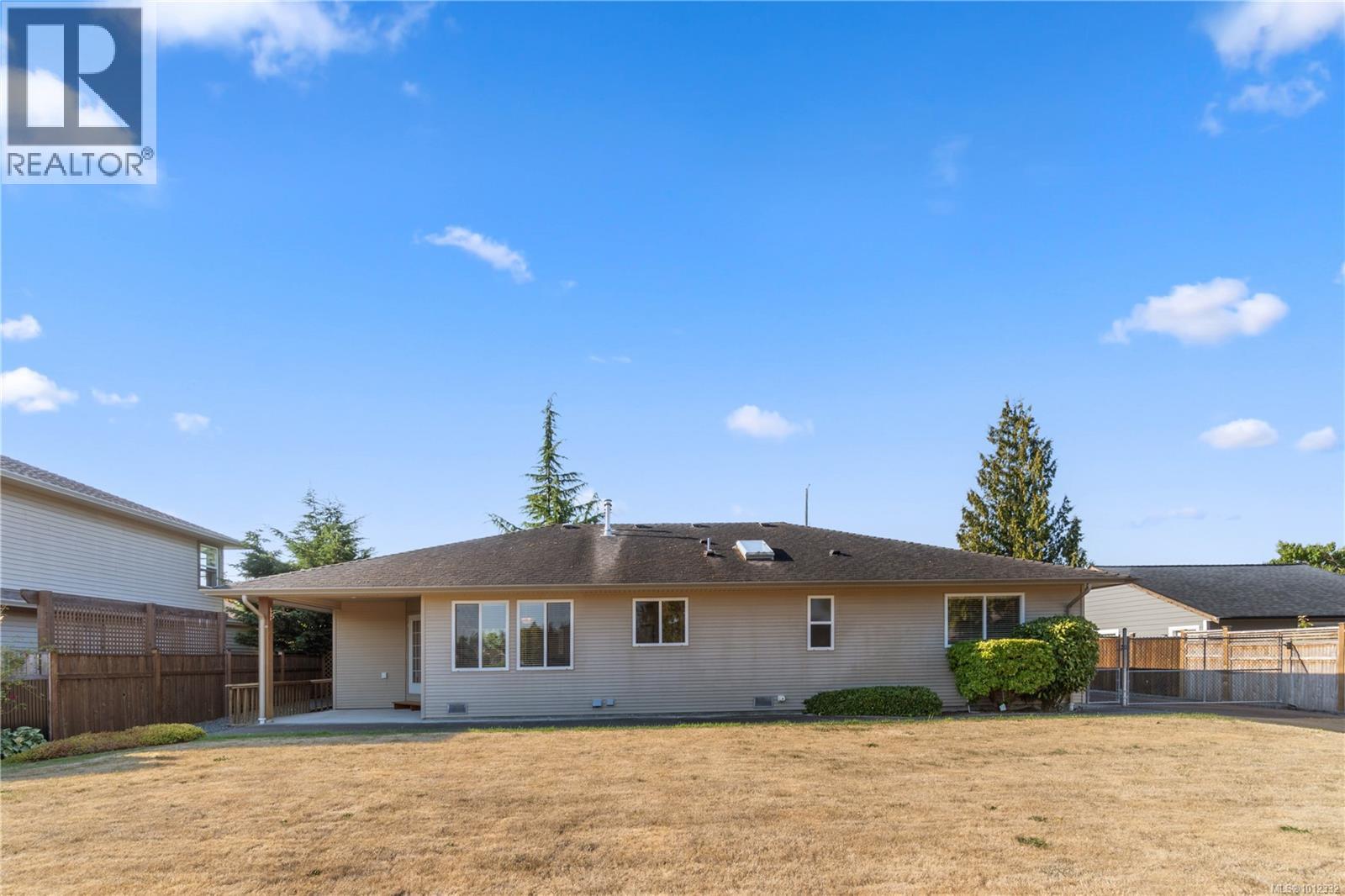 Photo 30 of 1067 Yellowbrick Rd, Parksville BC
