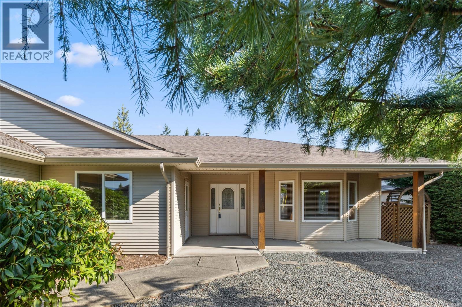 Photo 32 of 1067 Yellowbrick Rd, Parksville BC