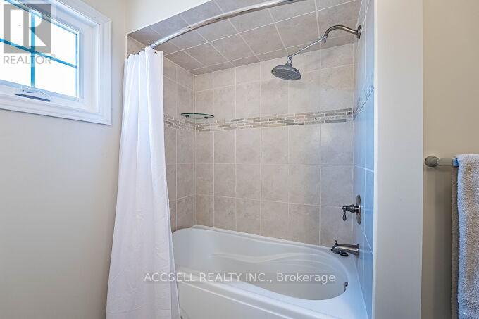Photo 26 of 6785 Snow Goose Lane, Mississauga ON