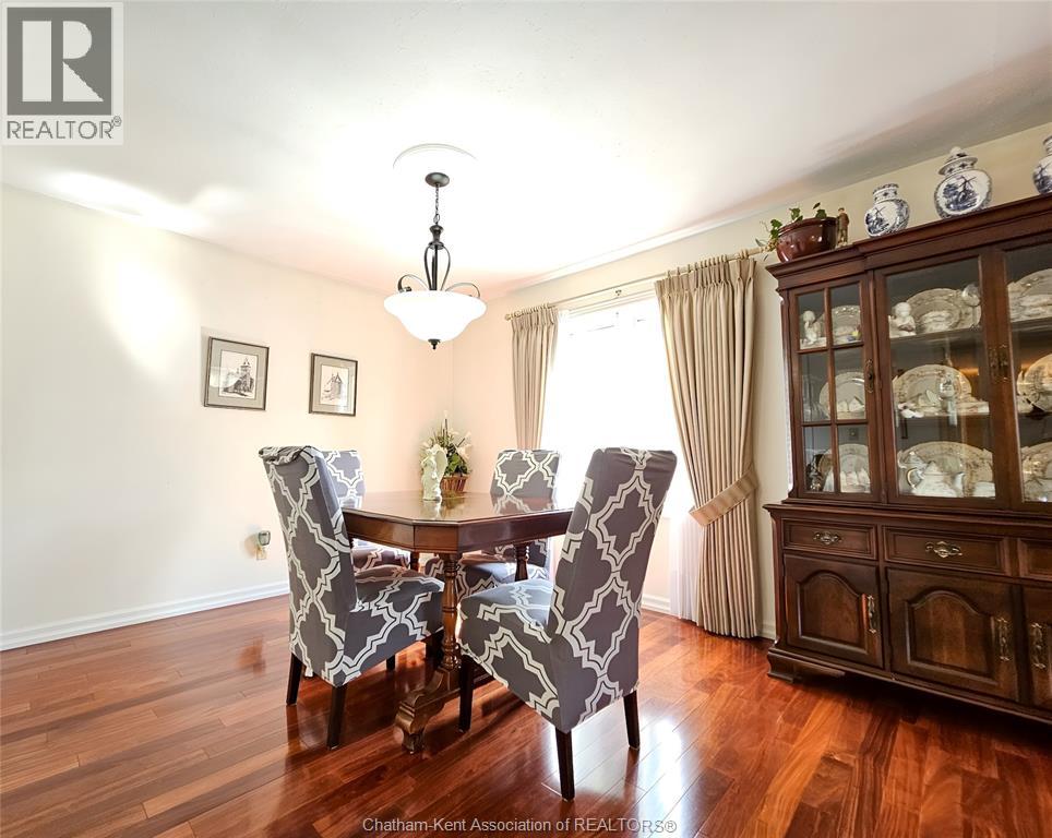 Photo 12 of 8 Lancefield Place, Chatham ON