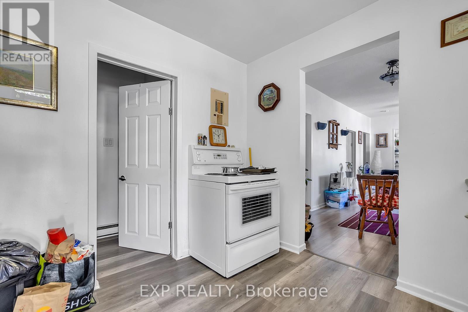 Photo 10 of 147 Victoria Avenue, Belleville ON