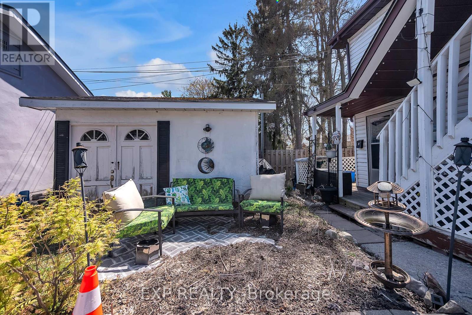 Photo 24 of 147 Victoria Avenue, Belleville ON
