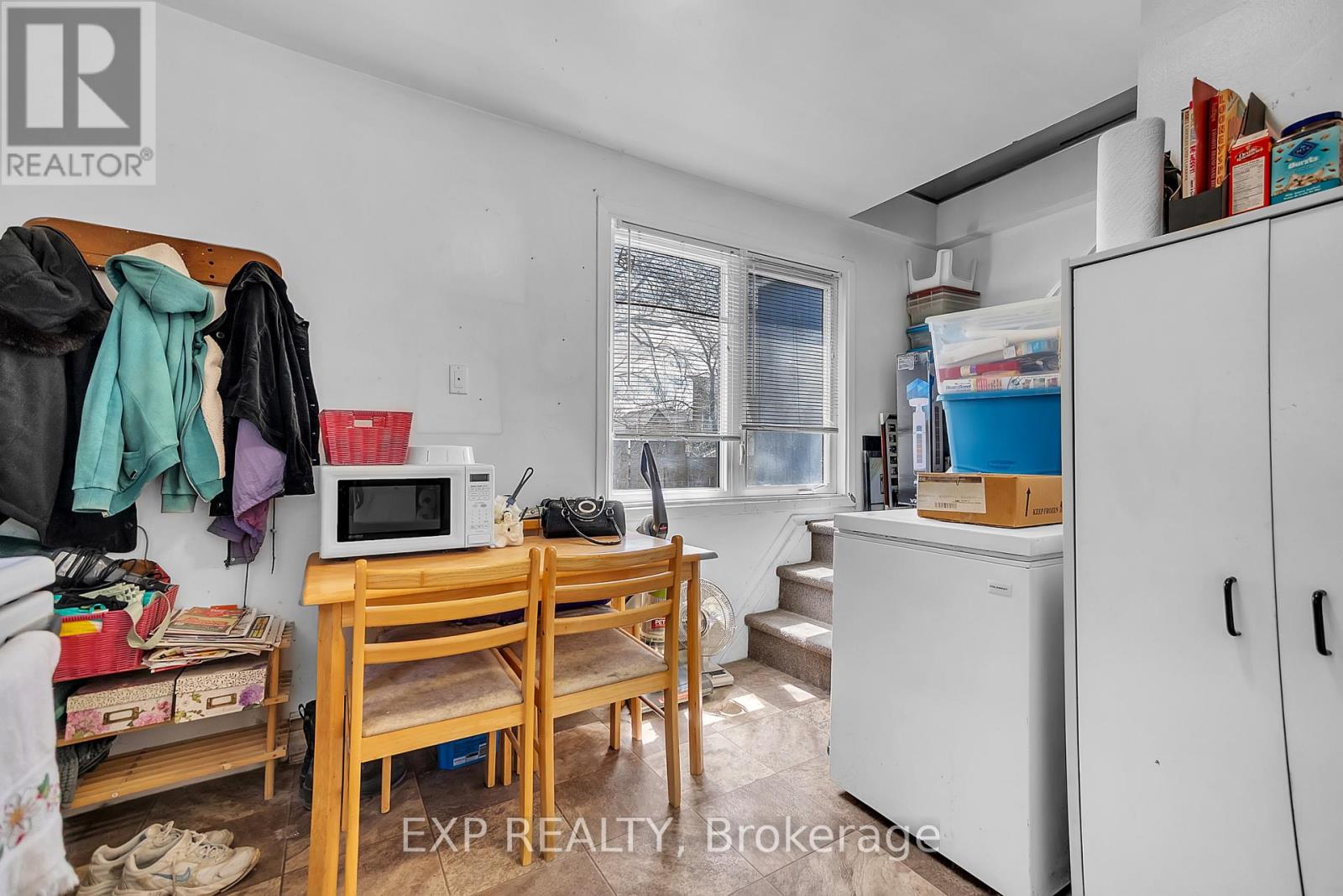 Photo 5 of 147 Victoria Avenue, Belleville ON