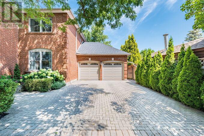 Photo 5 of 6785 Snow Goose Lane, Mississauga ON
