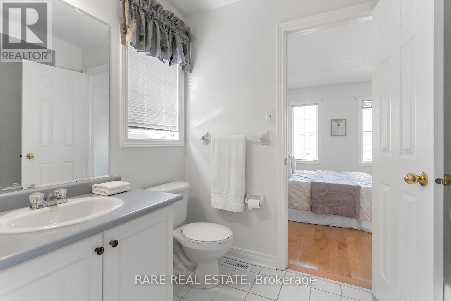 Photo 24 of 295 Stonebridge Drive, Markham ON