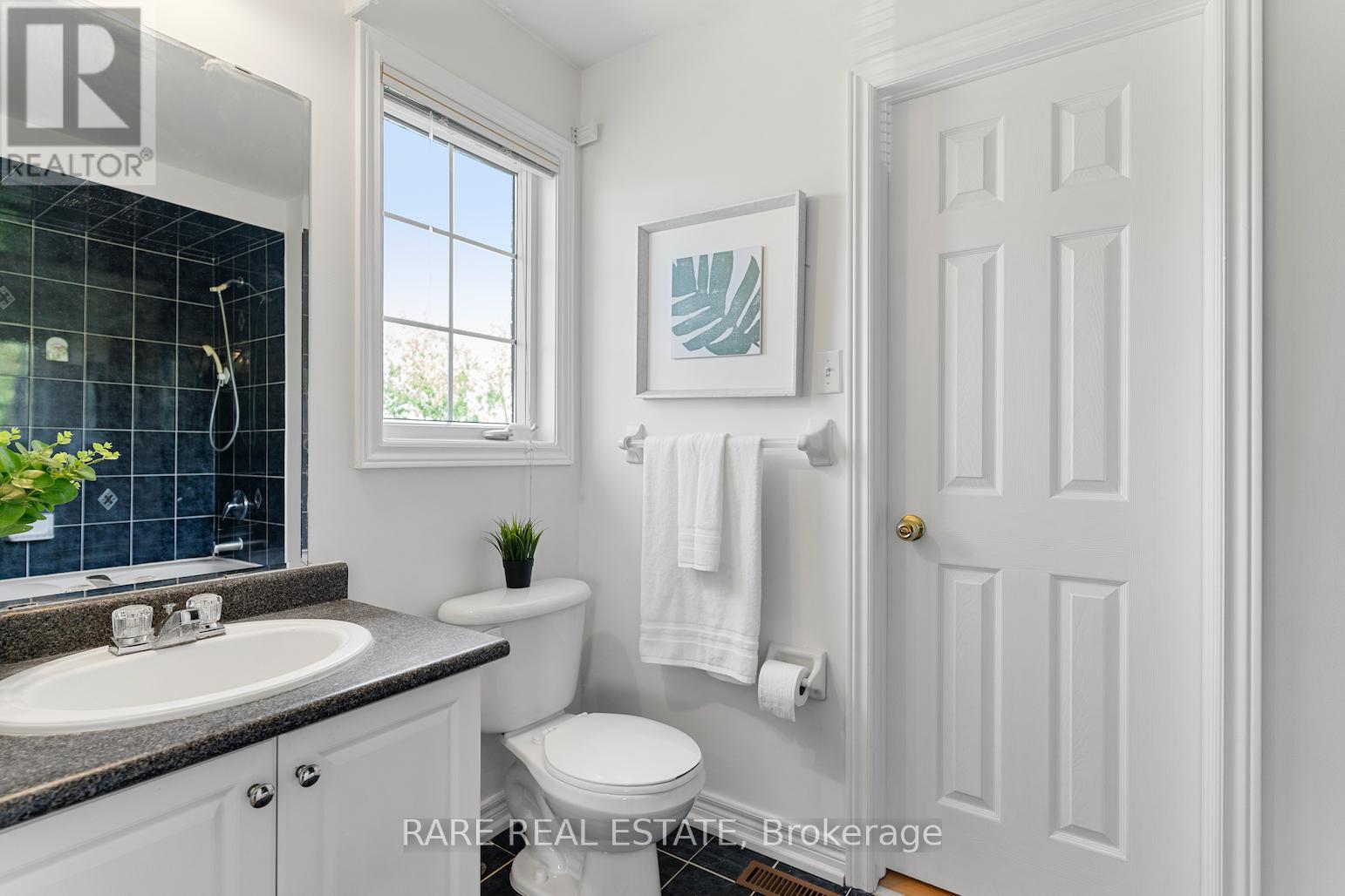 Photo 29 of 295 Stonebridge Drive, Markham ON