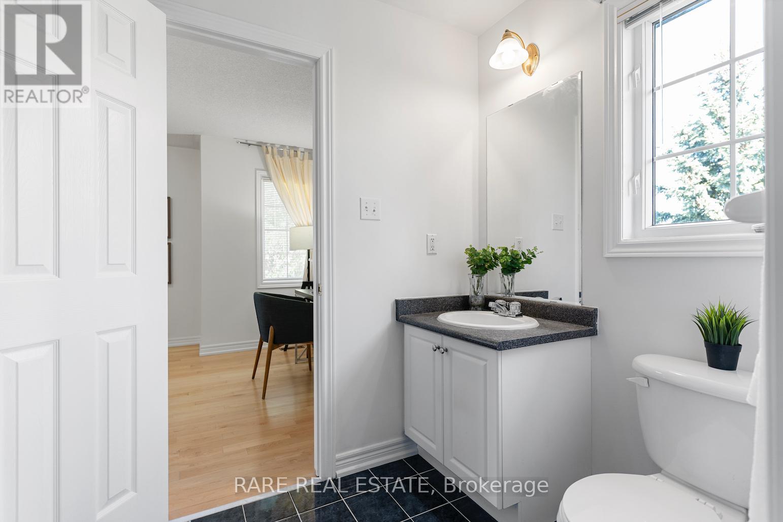 Photo 30 of 295 Stonebridge Drive, Markham ON
