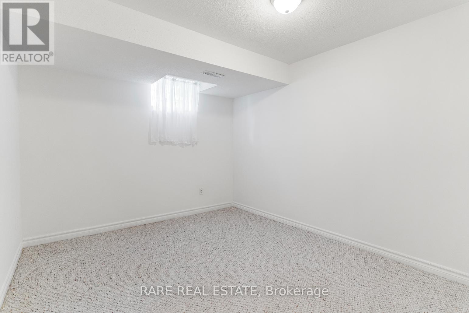 Photo 37 of 295 Stonebridge Drive, Markham ON