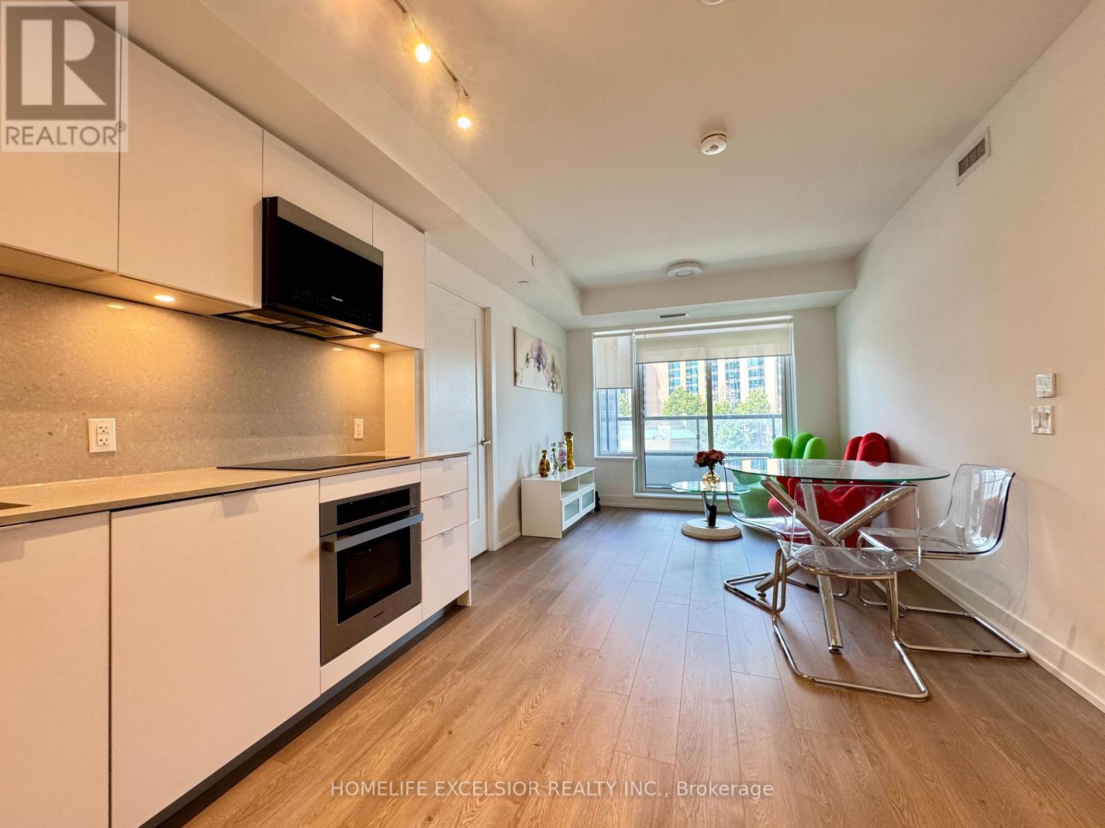 Photo 3 of 711 9 Clegg Road, Markham ON