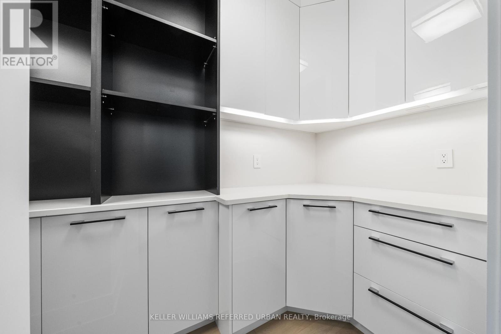 Photo 17 of 147 Lebovic Campus Drive, Vaughan ON