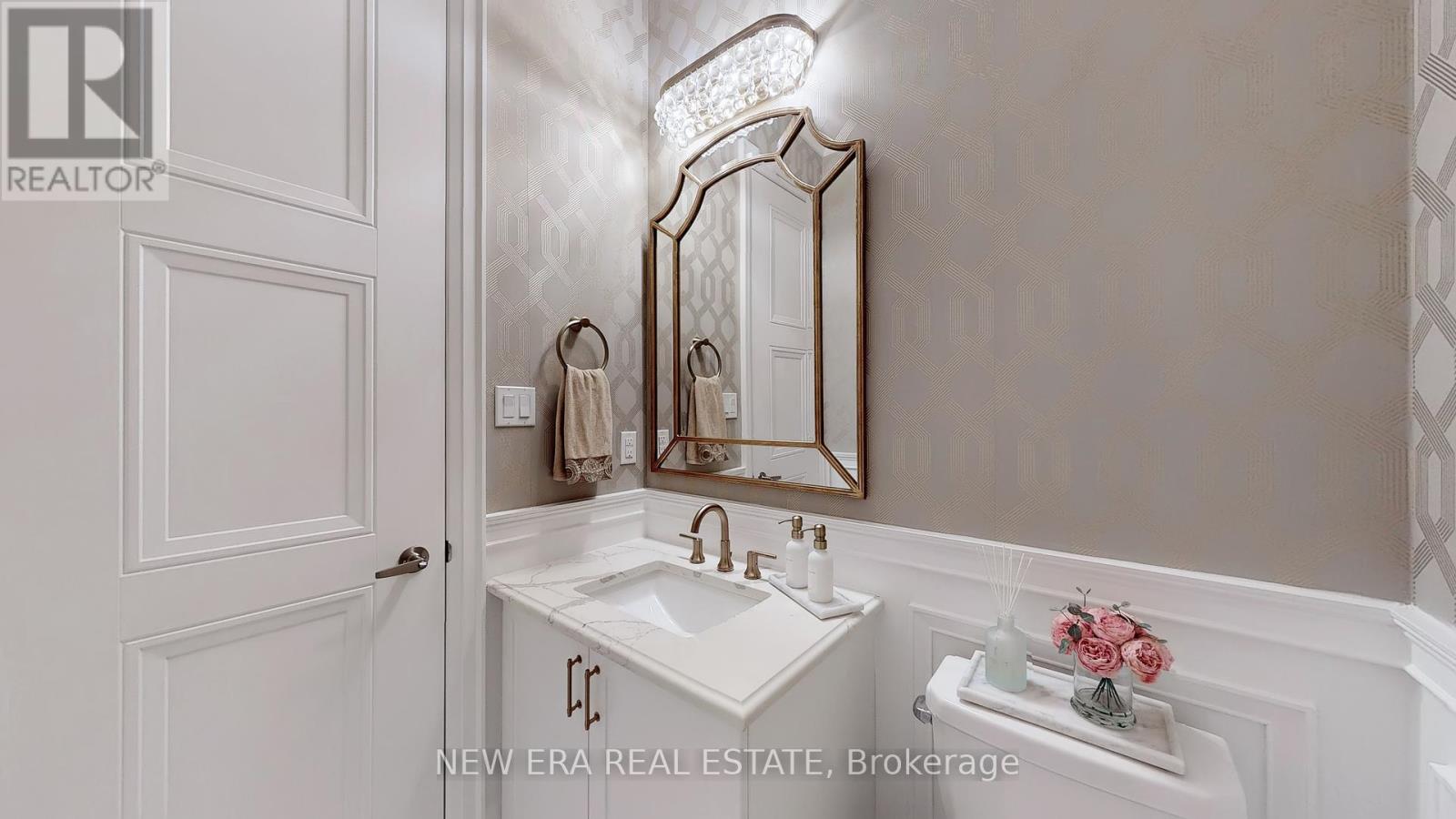 Photo 21 of 187 Purple Creek Road, Vaughan ON