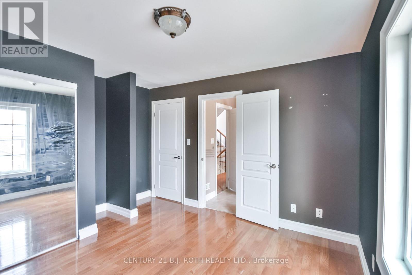 Photo 24 of 16 Gray Lane, Barrie ON