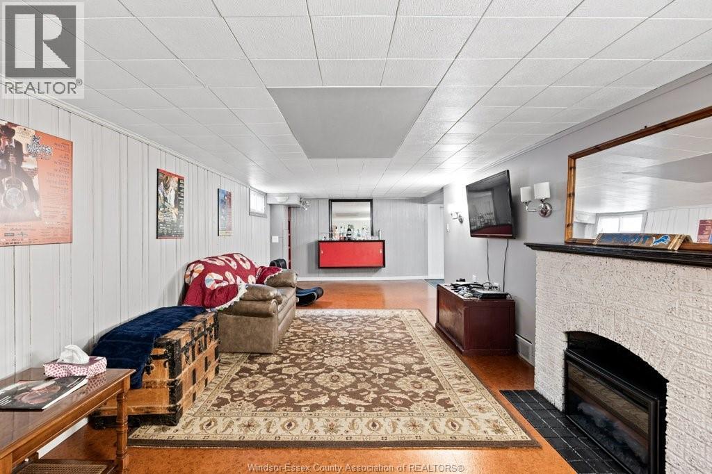 Photo 19 of 1729 Chilver Road, Windsor ON