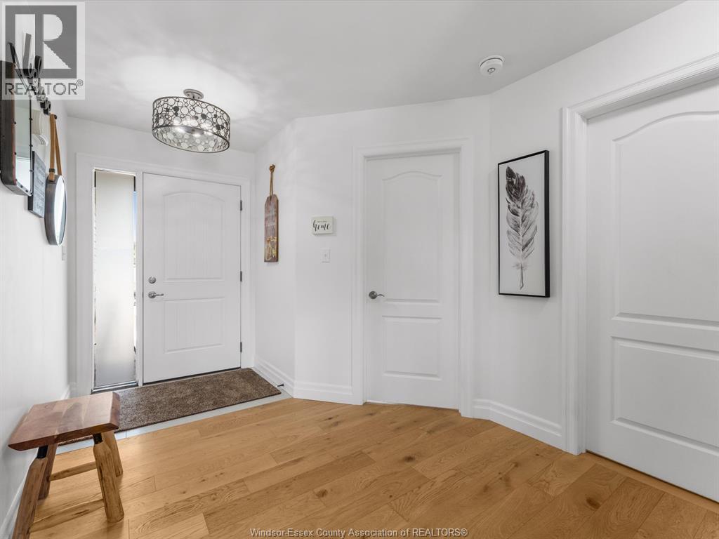 Photo 5 of 11 Joaney Lane, Cottam ON