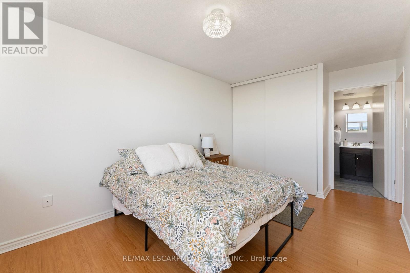 Photo 34 of 1103 700 Dynes Road, Burlington ON