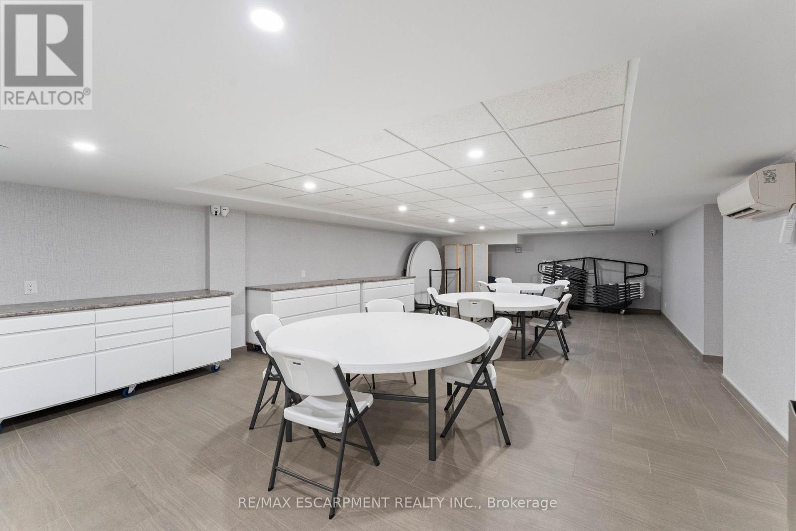 Photo 42 of 1103 700 Dynes Road, Burlington ON
