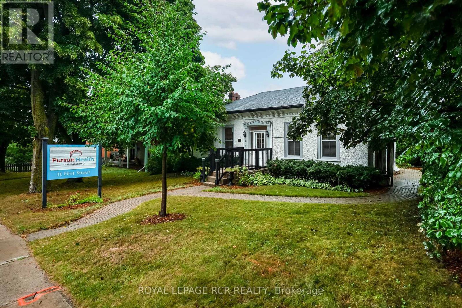 Photo 2 of 11 First Street, Orangeville ON