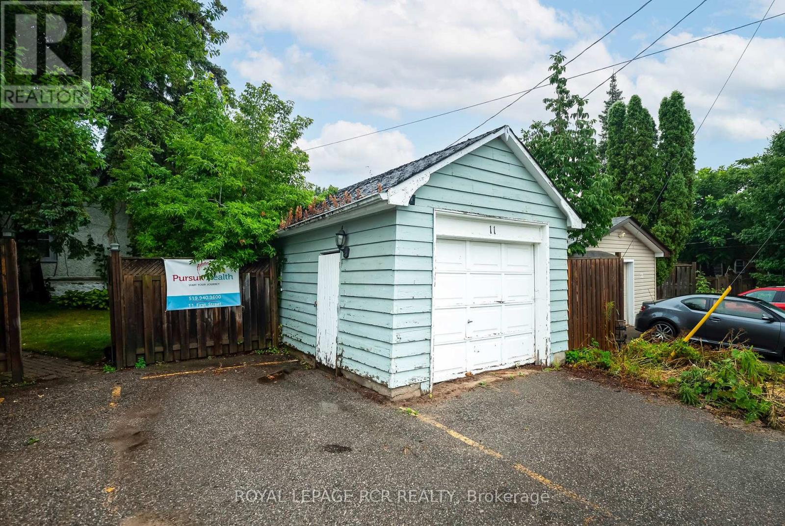 Photo 39 of 11 First Street, Orangeville ON