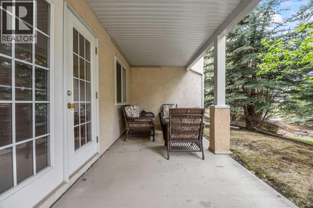 Photo 38 of 19 Sierra Morena Landing Sw, Calgary AB