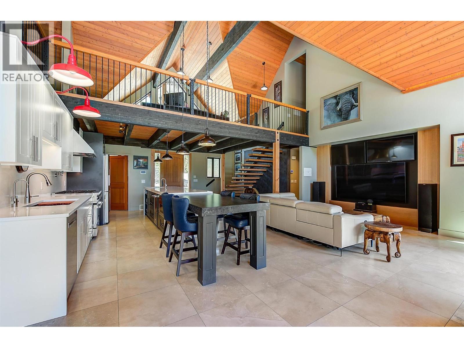  4495 Maxwell Road, Peachland