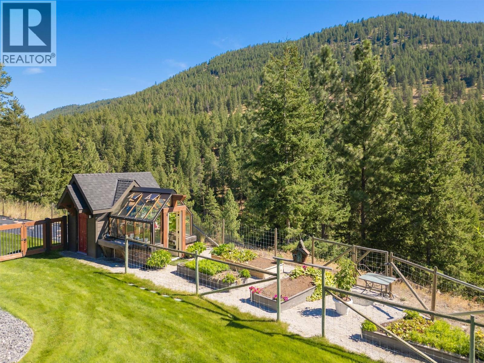  4495 Maxwell Road, Peachland