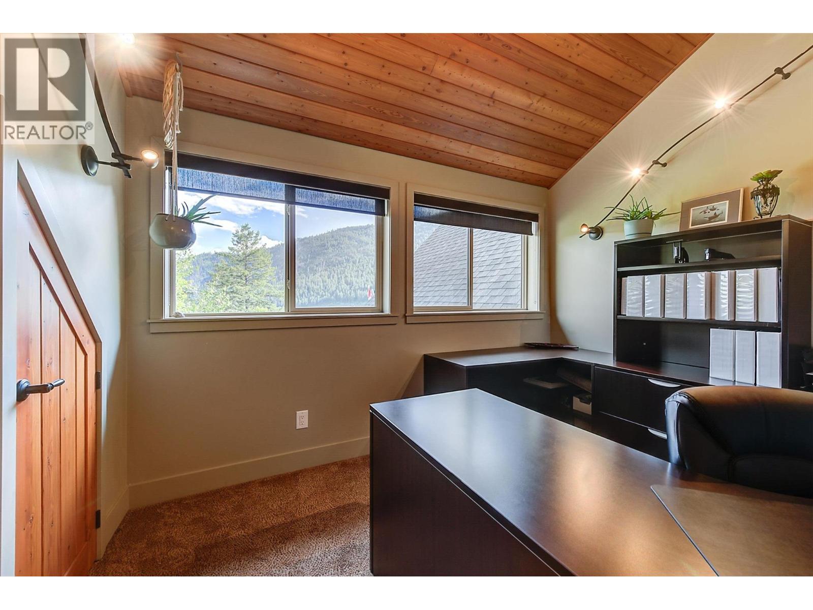  4495 Maxwell Road, Peachland