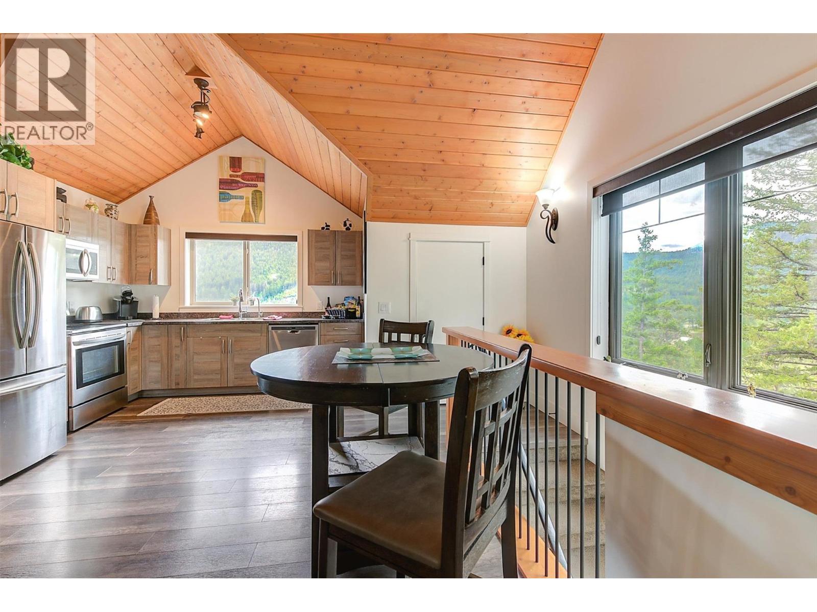  4495 Maxwell Road, Peachland
