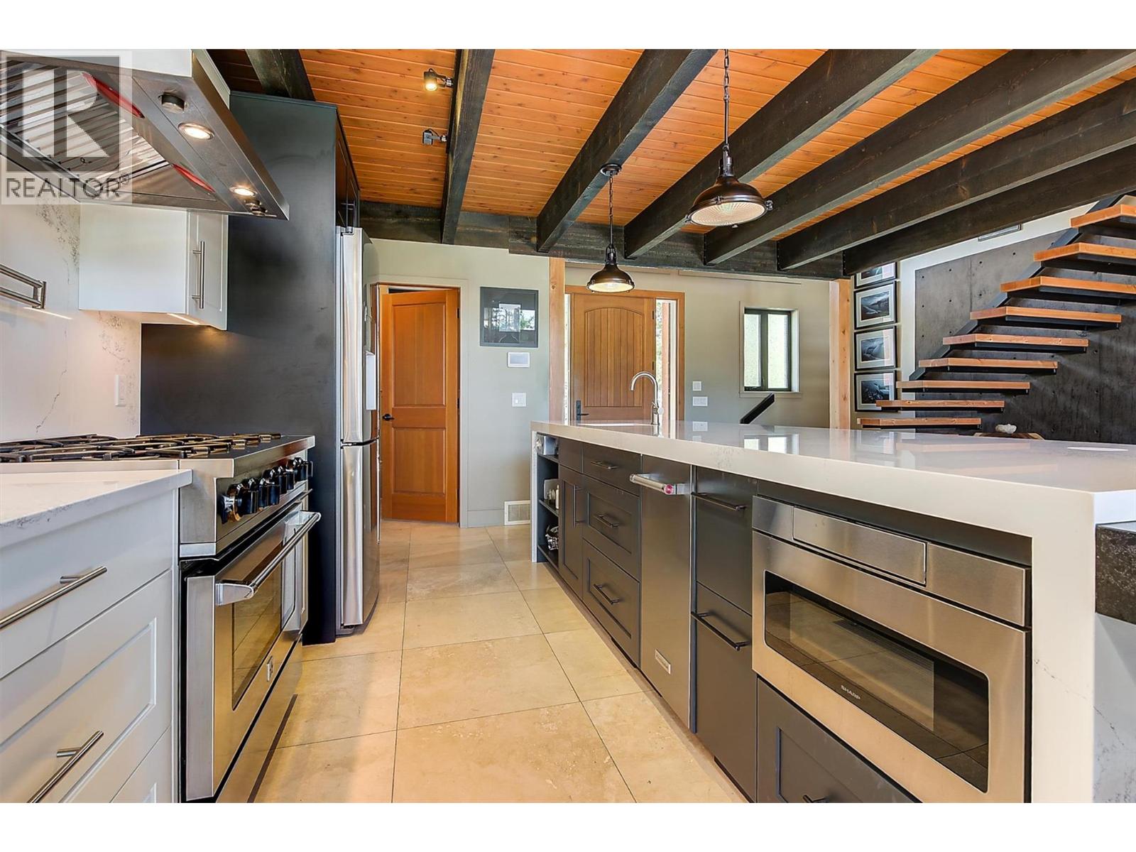  4495 Maxwell Road, Peachland