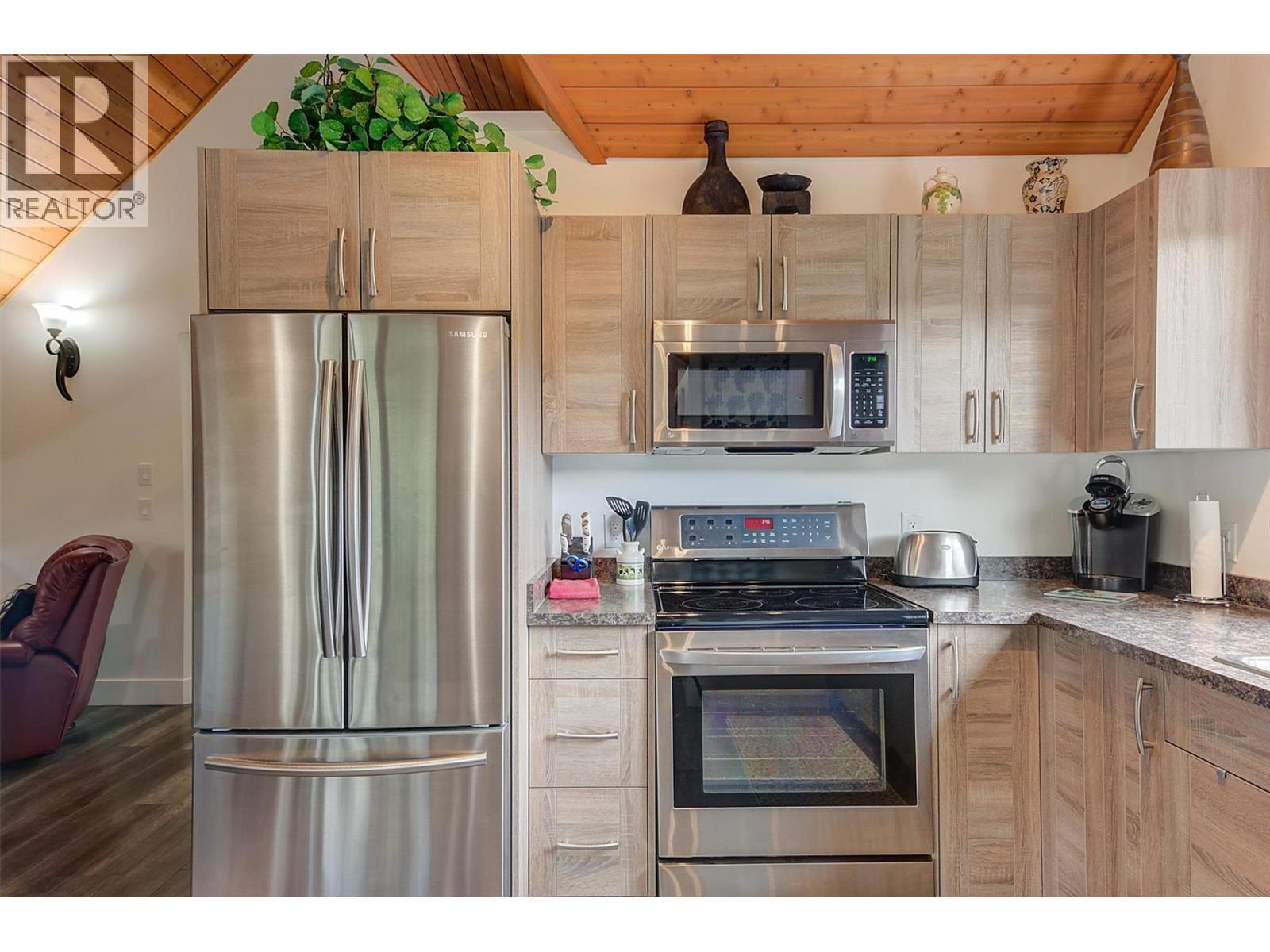  4495 Maxwell Road, Peachland