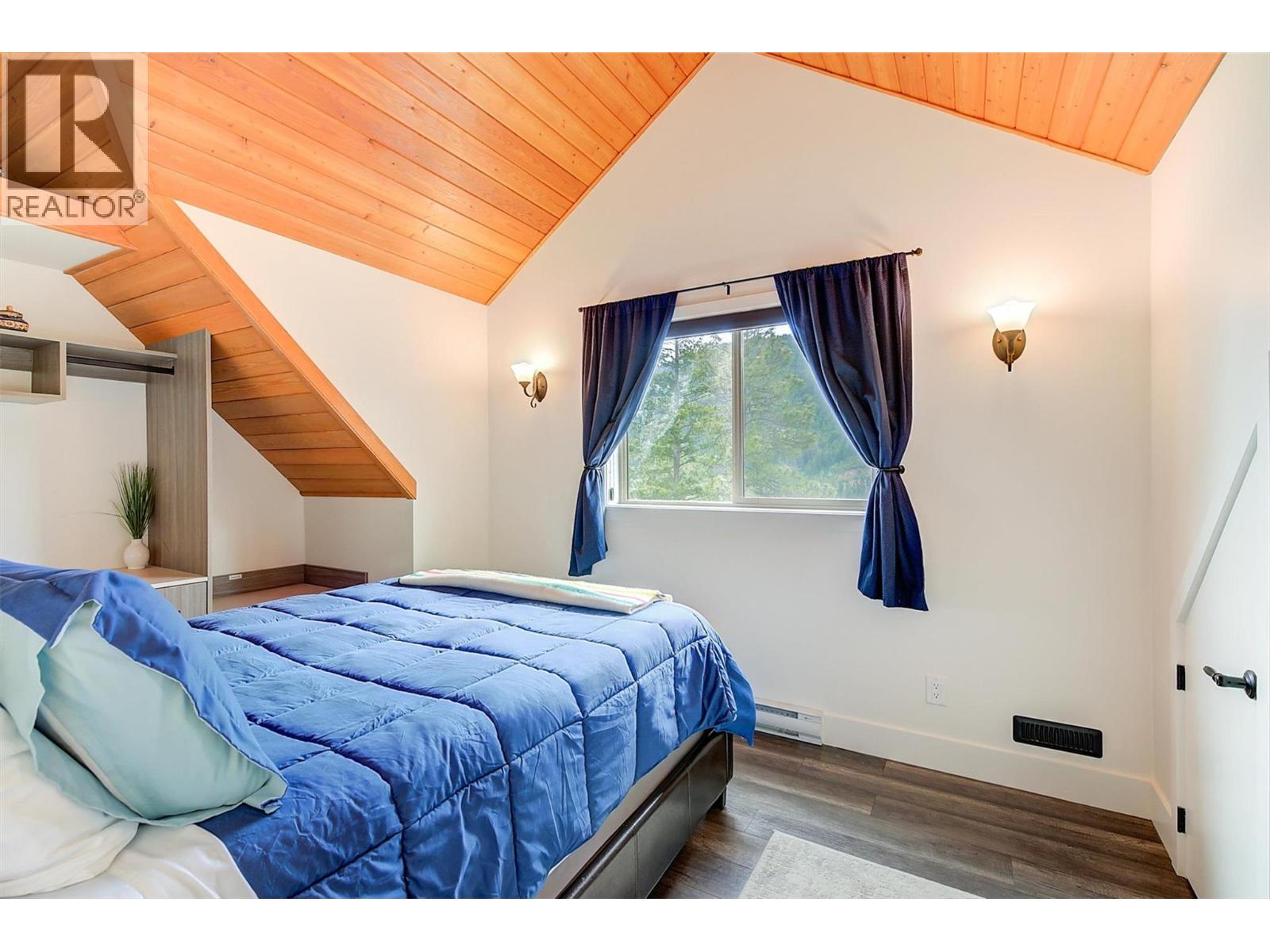  4495 Maxwell Road, Peachland