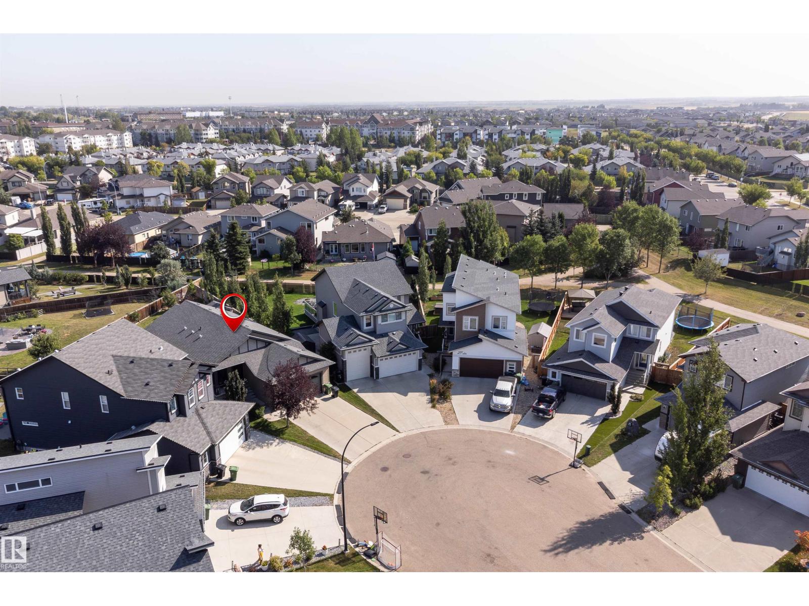 Photo 4 of 18 Elm St, Fort Saskatchewan AB