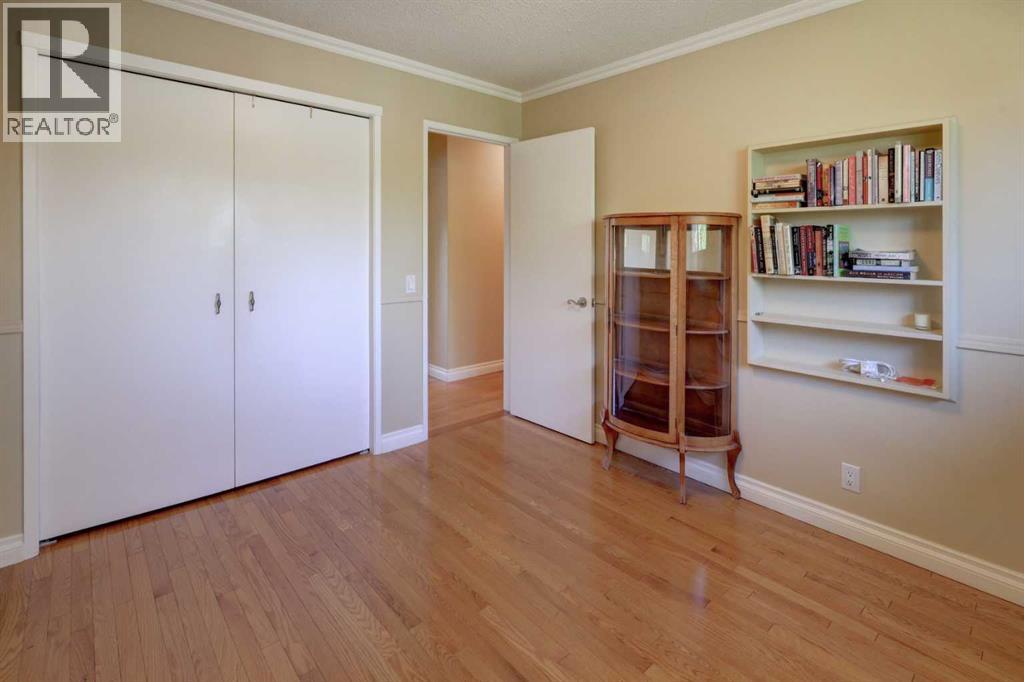 Photo 27 of 512 129 Avenue Se, Calgary AB