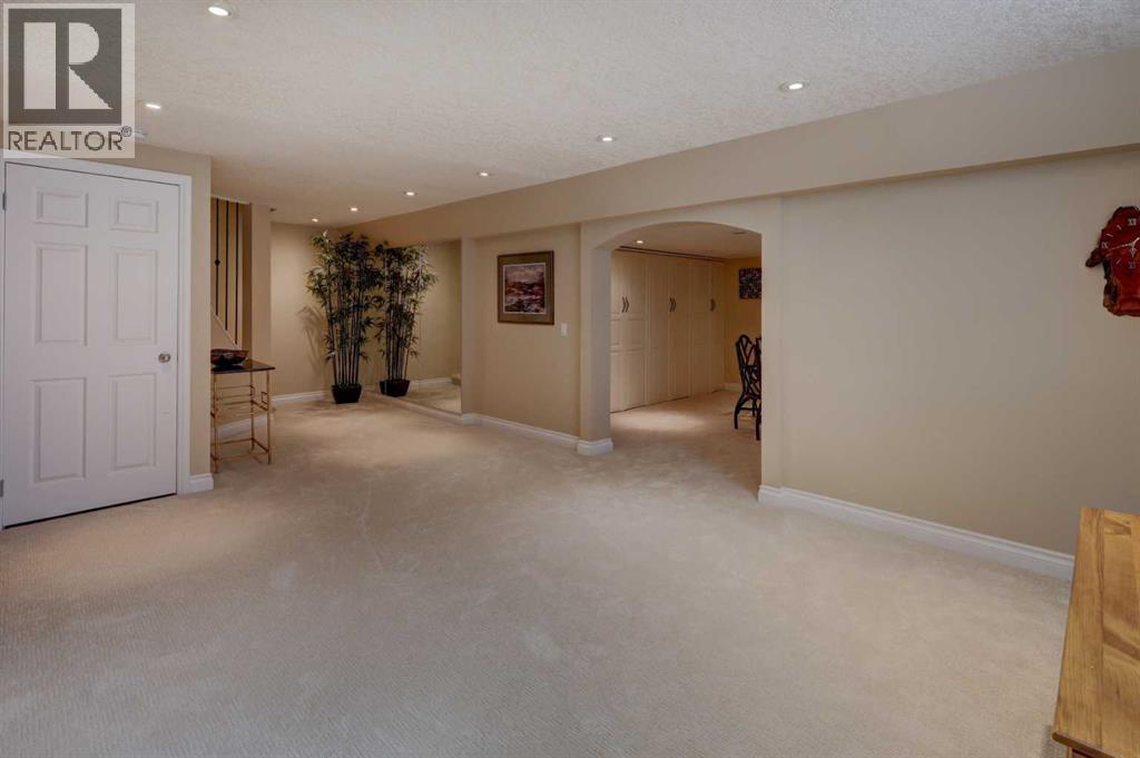Photo 30 of 512 129 Avenue Se, Calgary AB