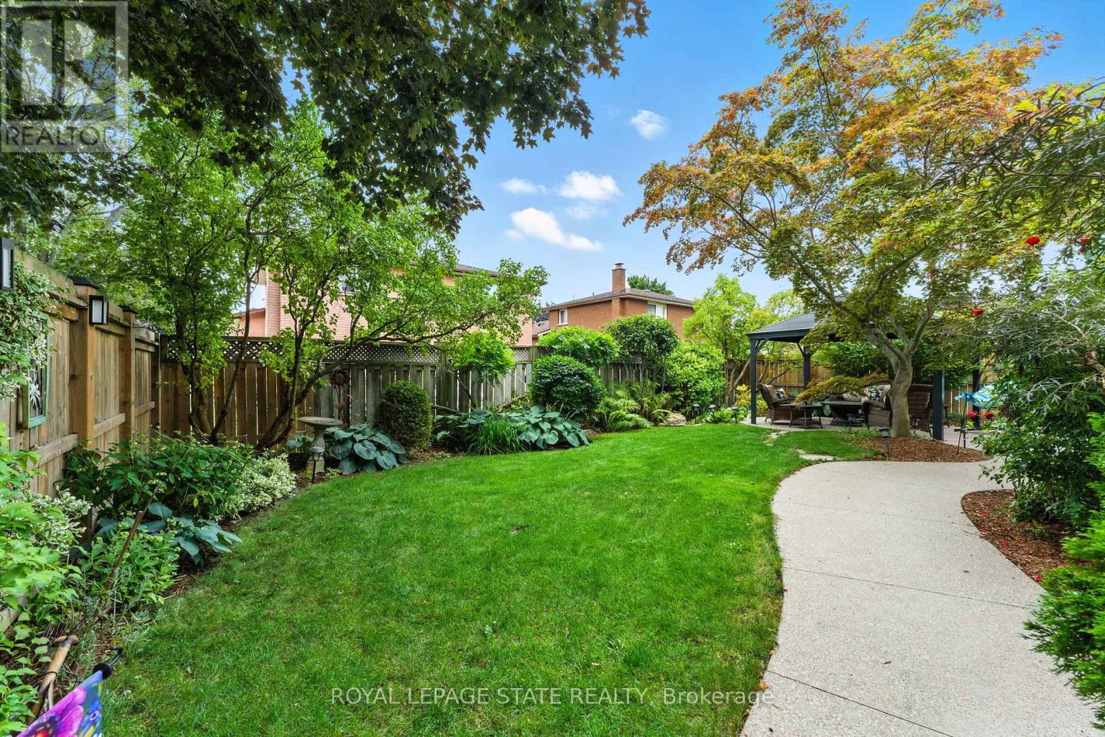 Photo 40 of 3 Atkins Drive, Hamilton ON