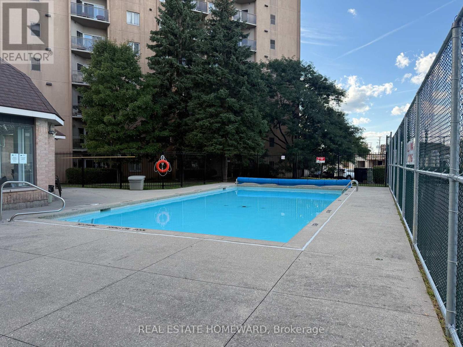Photo 15 of 1505 860 Commissioners Road E, London South ON