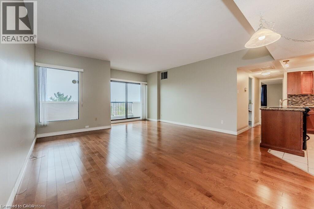Photo 11 of 260 Sheldon Avenue N Unit 808, Kitchener ON