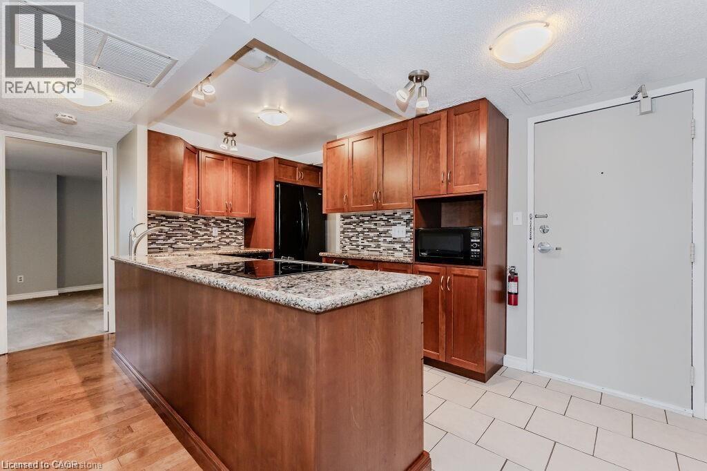 Photo 12 of 260 Sheldon Avenue N Unit 808, Kitchener ON