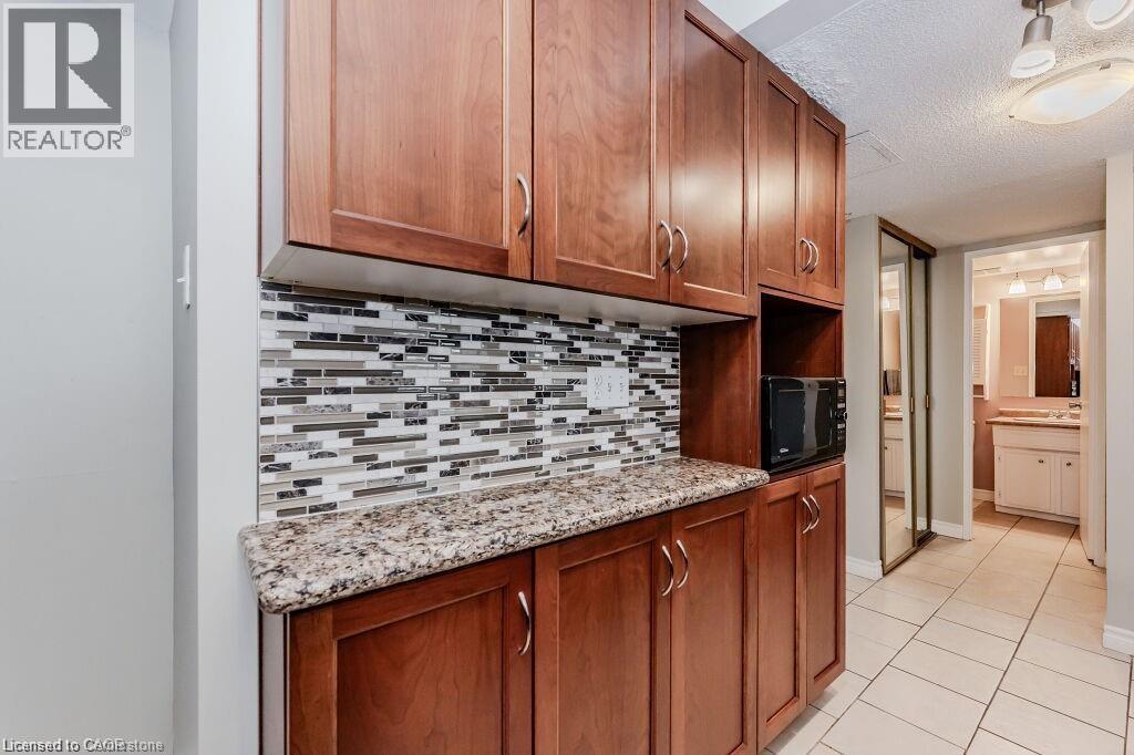 Photo 15 of 260 Sheldon Avenue N Unit 808, Kitchener ON