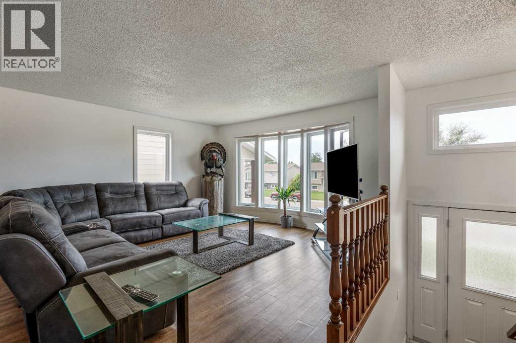 Photo 5 of 6017 57 Street, Taber AB