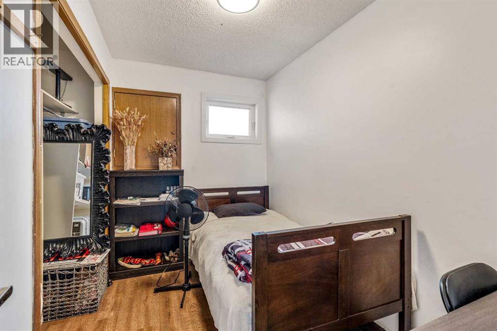 Photo 18 of 6017 57 Street, Taber AB