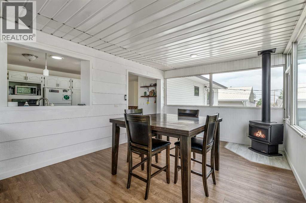 Photo 16 of 6017 57 Street, Taber AB