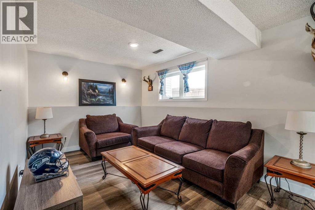 Photo 28 of 6017 57 Street, Taber AB