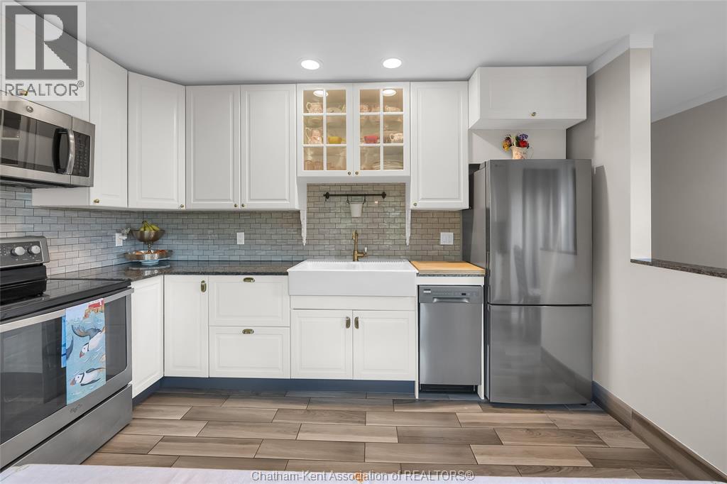 Photo 18 of 1311 Bluff Line, Wheatley ON